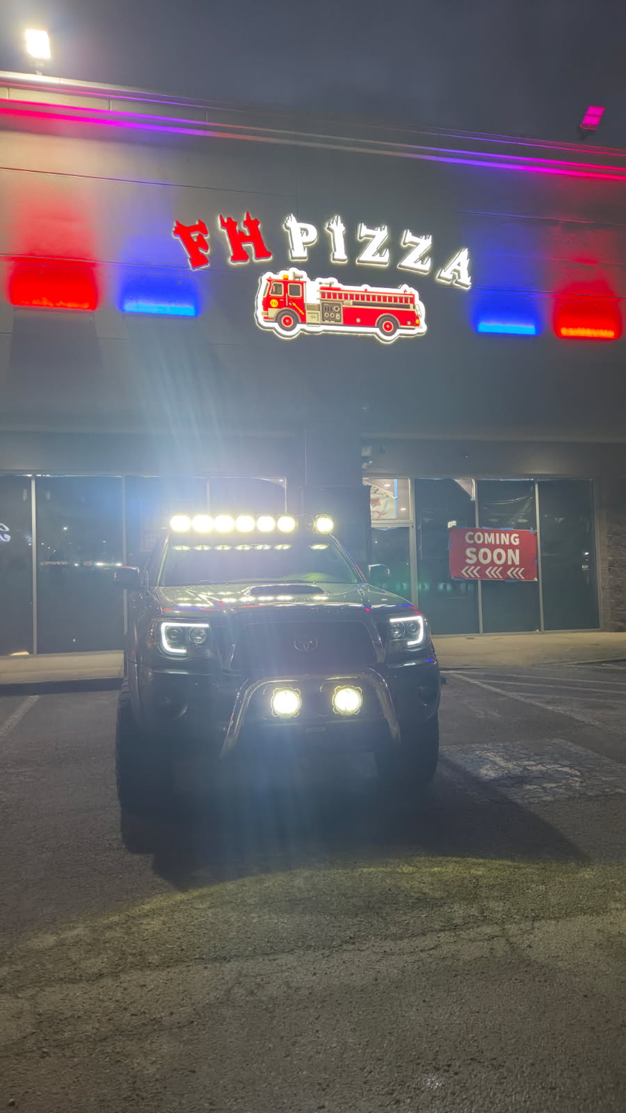 FH Pizza Building Lights